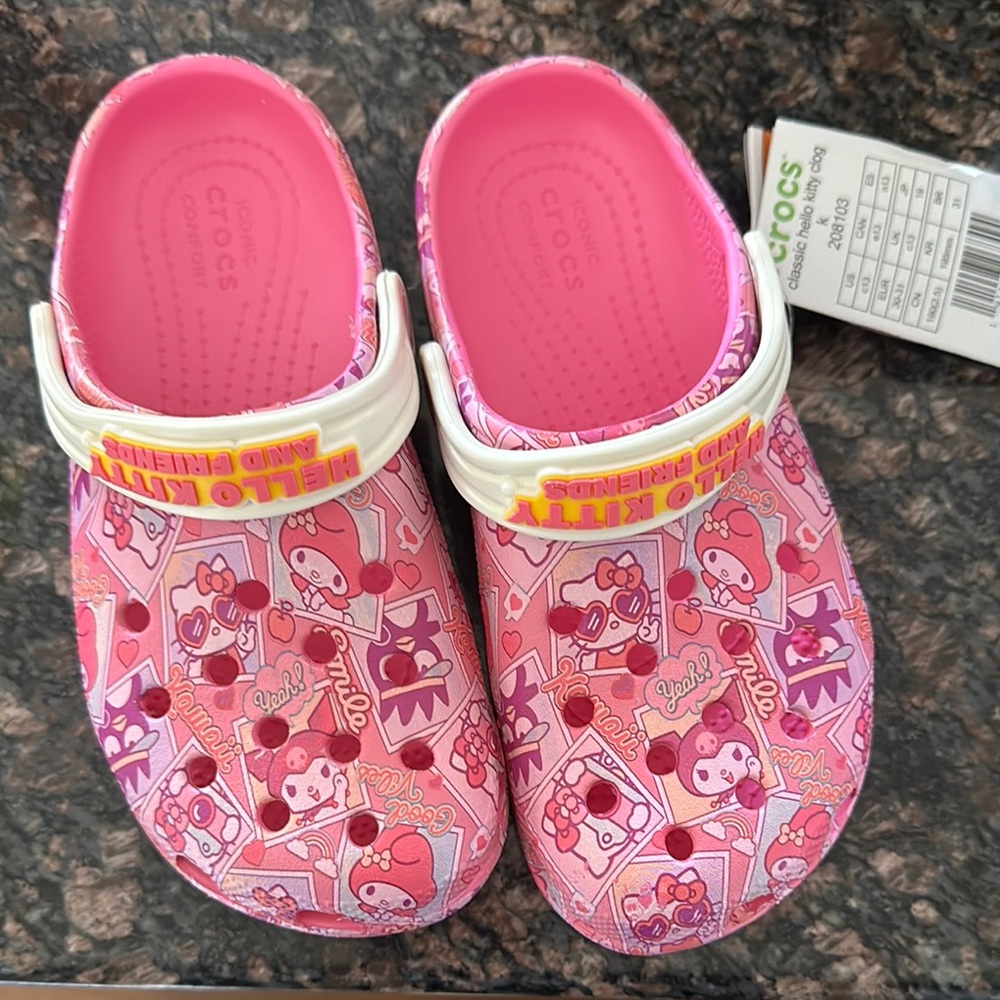 Crocs Hello Kitty Kids Clogs - Pink BRAND NEW
